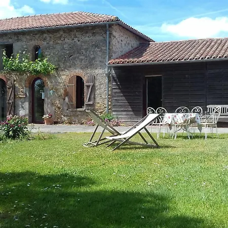 D'hotes Le Chateau Rouge Saint-Germain-sur-Moine