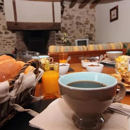 D'hotes Le Chateau Rouge 3* Saint-Germain-sur-Moine