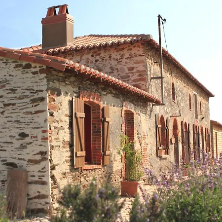 D'hotes Le Chateau Rouge Saint-Germain-sur-Moine