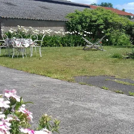 D'hotes Le Chateau Rouge 3* Saint-Germain-sur-Moine