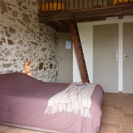 ベッド・アンド・ブレックファスト D'hotes Le Chateau Rouge 3*