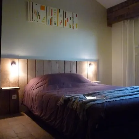 D'hotes Le Chateau Rouge