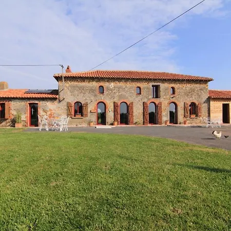D'hotes Le Chateau Rouge Saint-Germain-sur-Moine