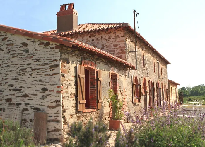 D'hotes Le Chateau Rouge Saint-Germain-sur-Moine