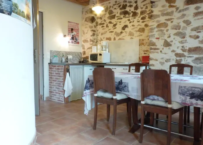 Bed & Breakfast D'hotes Le Chateau Rouge 3*