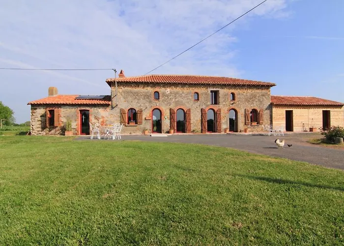 D'hotes Le Chateau Rouge Saint-Germain-sur-Moine